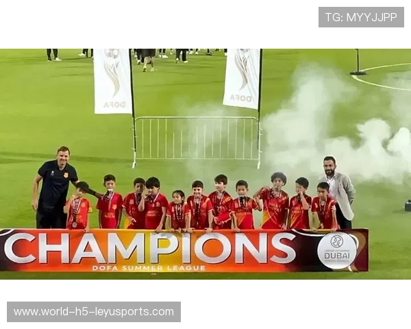 俱乐部推出青年球员英语课程 支持海外发展，青少年足球俱乐部英文